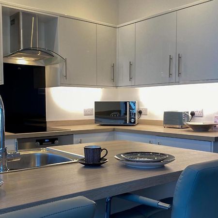 Eden Escapes Serviced Apartments มอร์คัมบ์ ภายนอก รูปภาพ